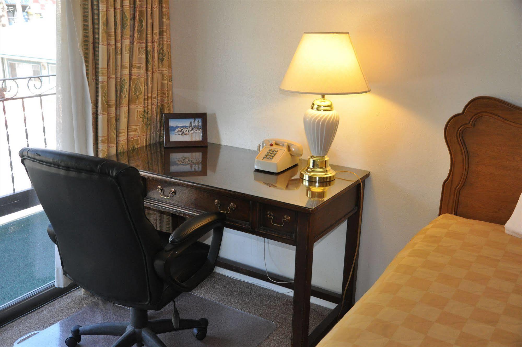 Cedar Inn&Suites South Lake Tahoe Extérieur photo